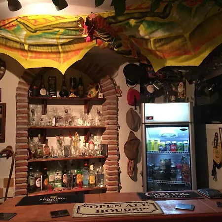 Casa Bob Homestay Cuevas De San Marcos